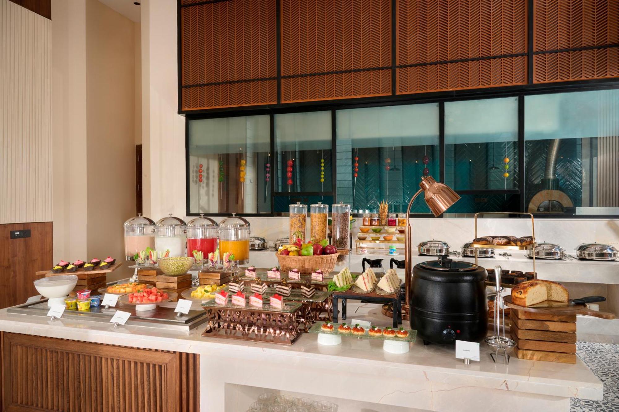 Iris Sarovar Portico Gurgaon Dış mekan fotoğraf