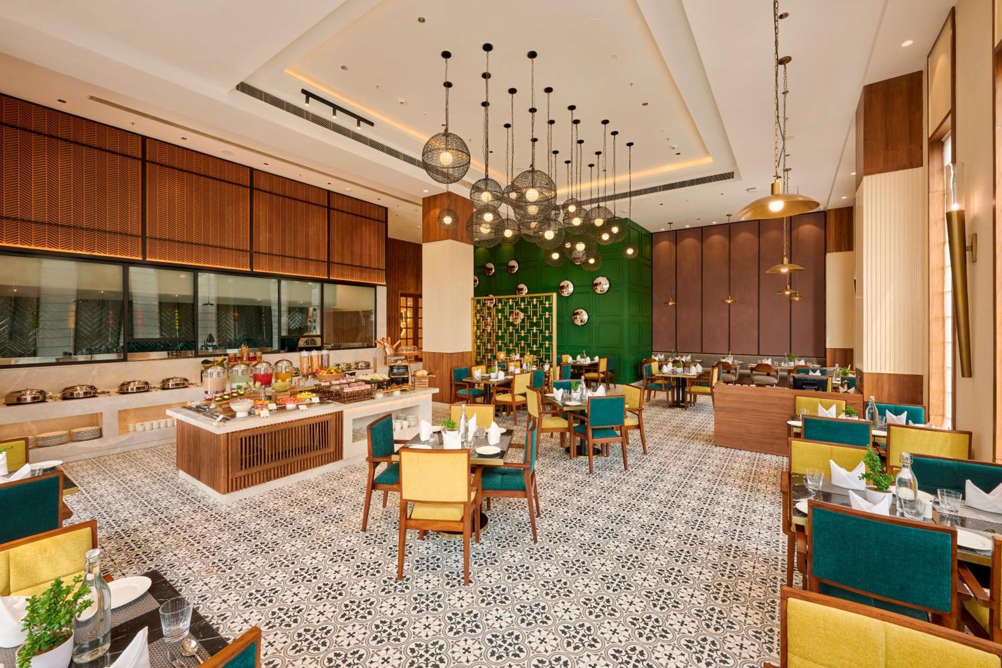 Iris Sarovar Portico Gurgaon Dış mekan fotoğraf
