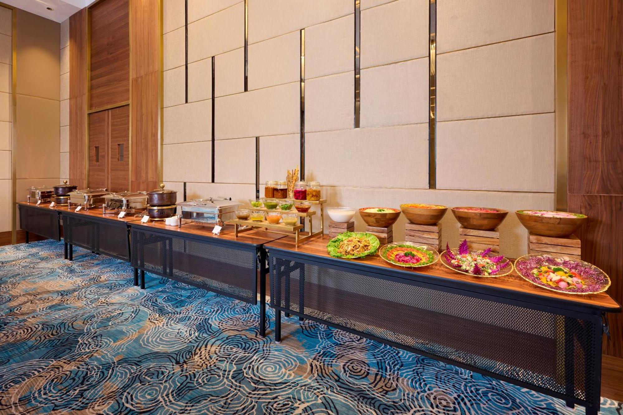 Iris Sarovar Portico Gurgaon Dış mekan fotoğraf