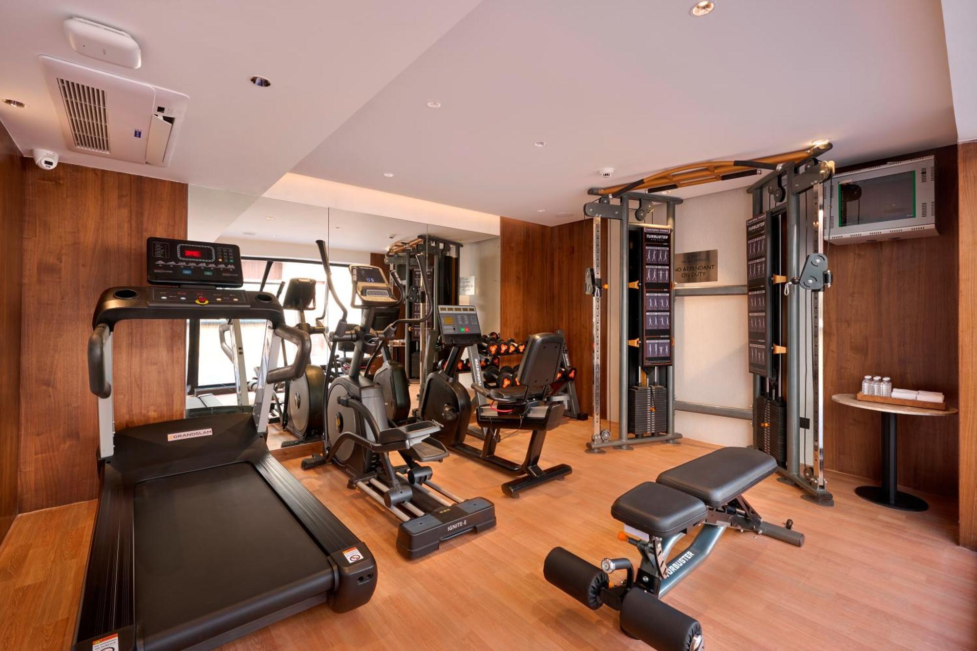 Iris Sarovar Portico Gurgaon Dış mekan fotoğraf
