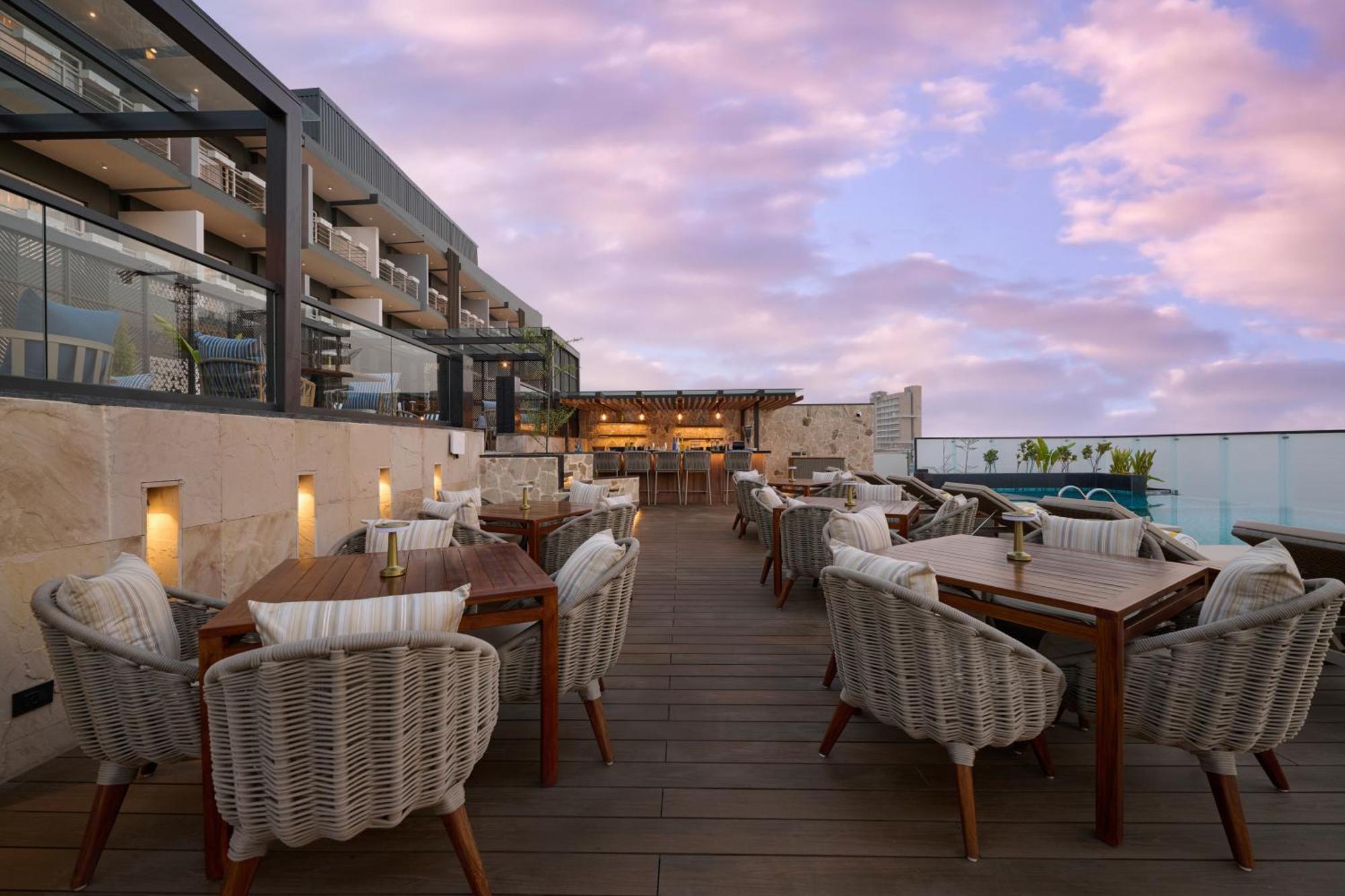 Iris Sarovar Portico Gurgaon Dış mekan fotoğraf