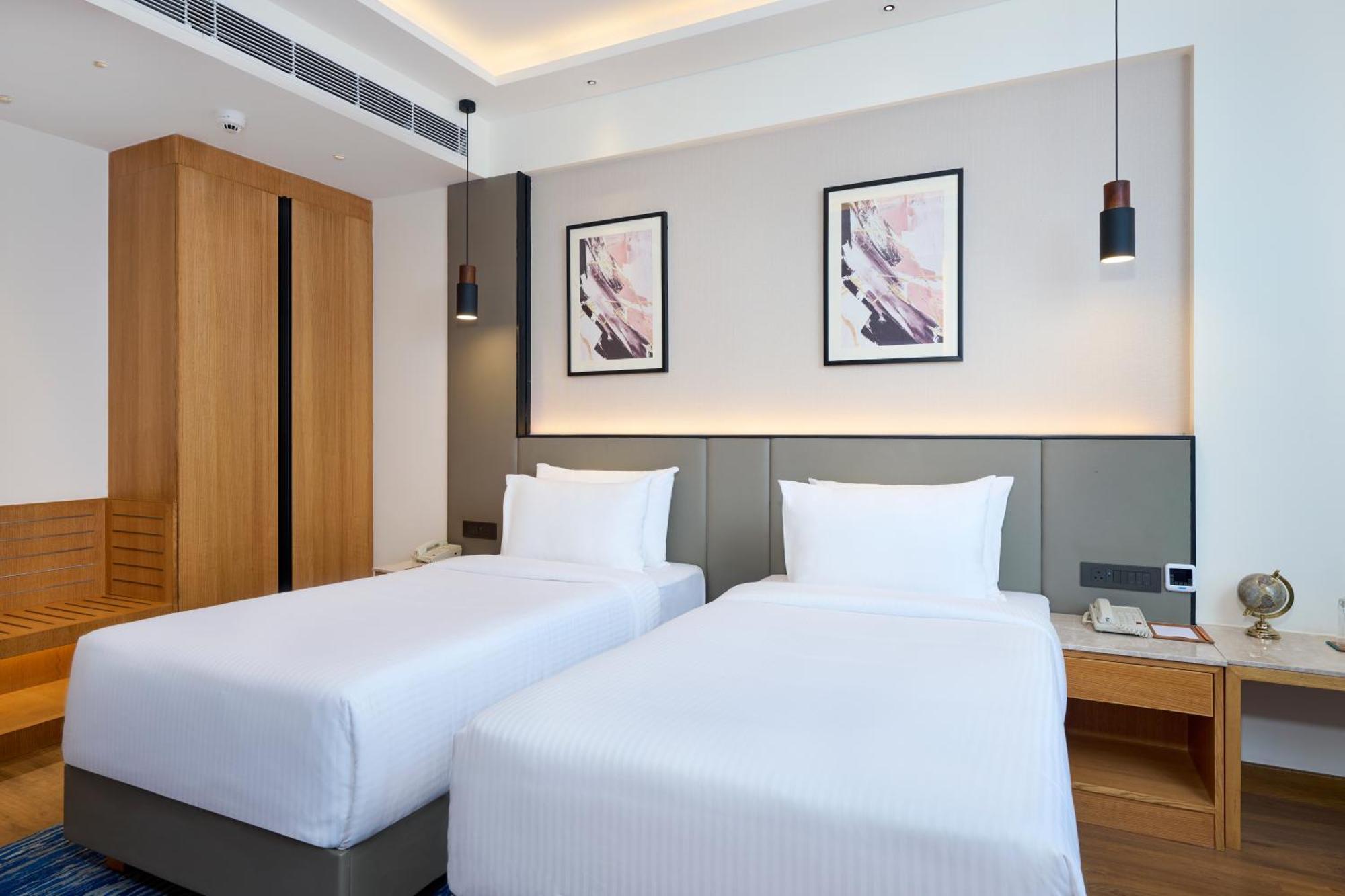 Iris Sarovar Portico Gurgaon Dış mekan fotoğraf