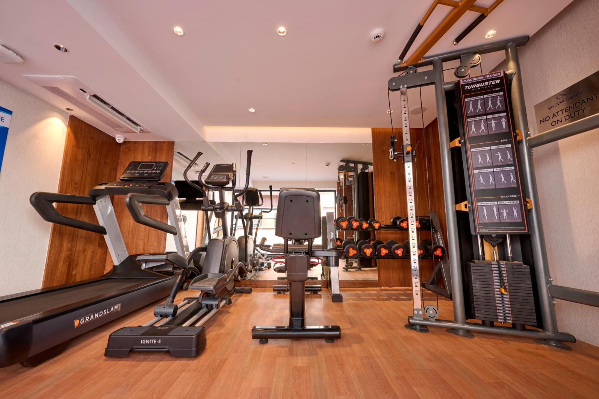 Iris Sarovar Portico Gurgaon Dış mekan fotoğraf