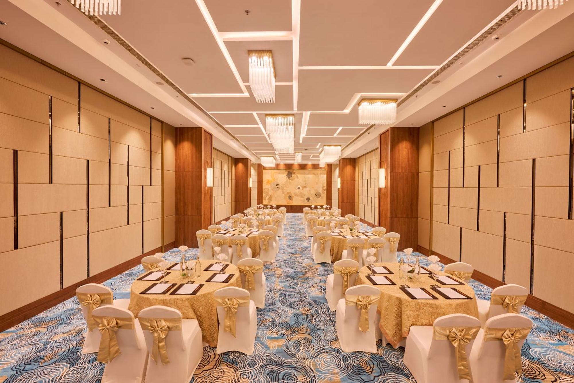Iris Sarovar Portico Gurgaon Dış mekan fotoğraf