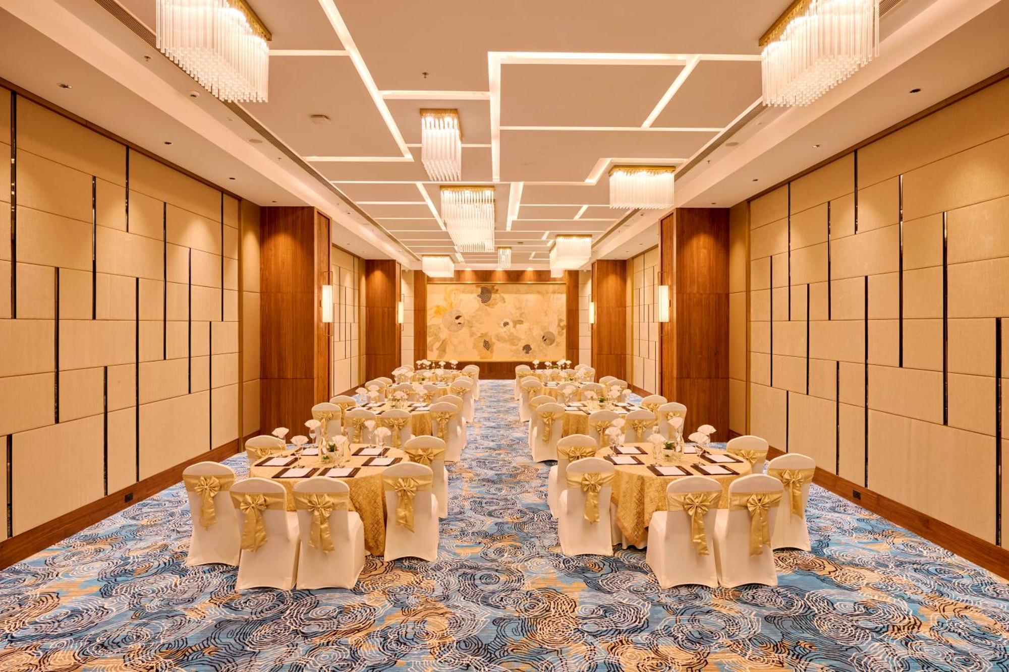 Iris Sarovar Portico Gurgaon Dış mekan fotoğraf