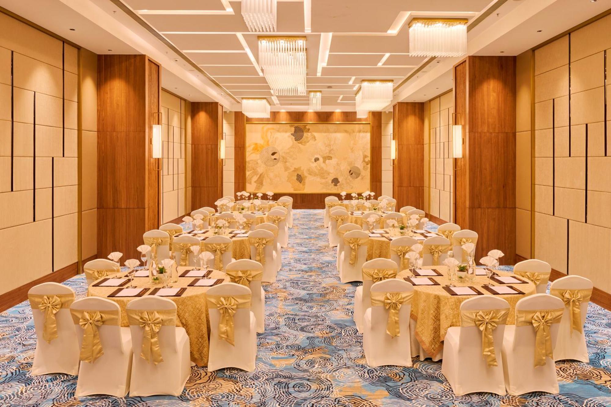 Iris Sarovar Portico Gurgaon Dış mekan fotoğraf